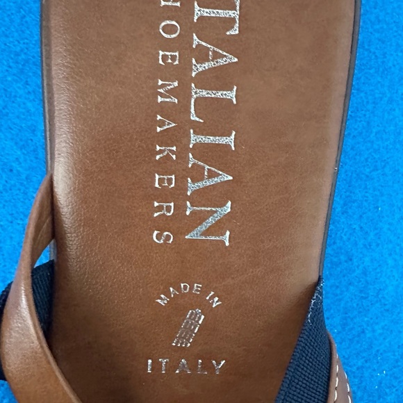 Italian Shoemakers Brown and Navy blue Women's Sandals - Picture 9 of 11